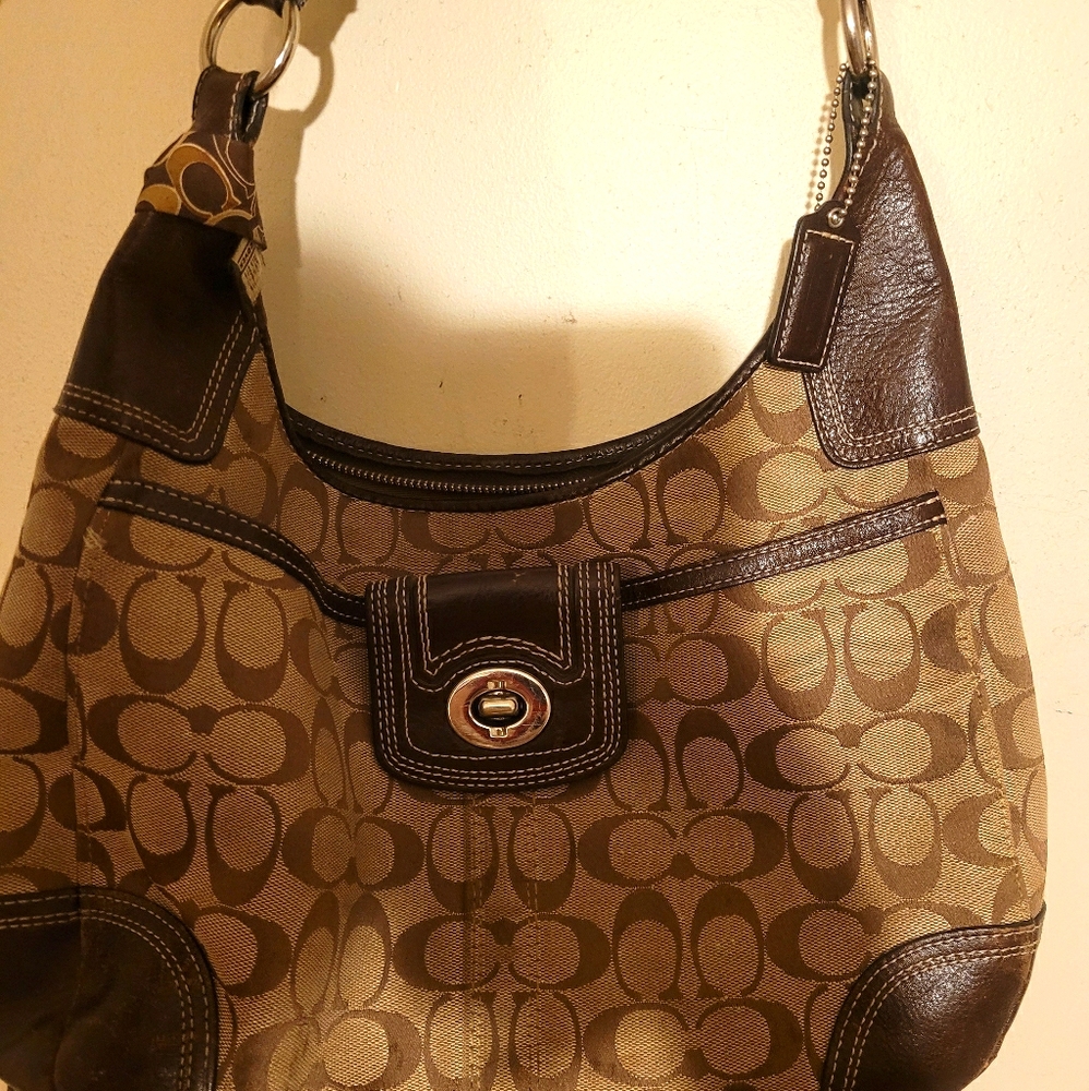 Vintage coach signature shoulder bag